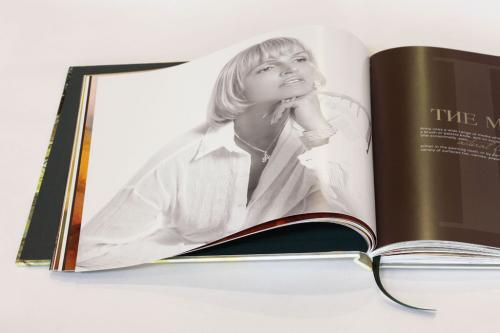 "Anna Razumovskaya - romantic realist" (ProLine Pearl Photo Glossy paper - 12"x12" - 142 pages)